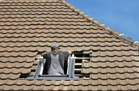 Pose de velux - Saint-Carné